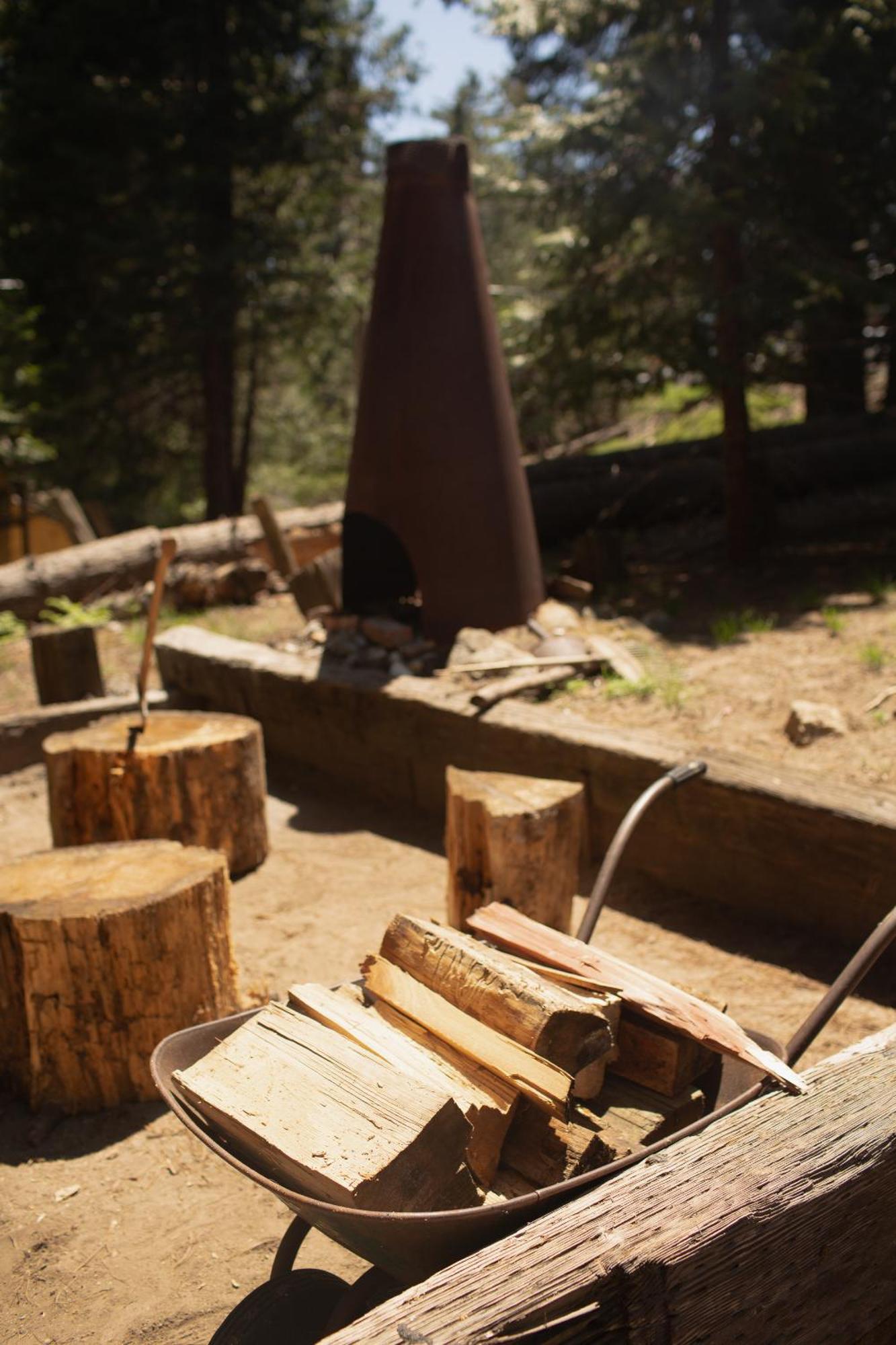 Villa Redwood Grove In Sequoia And Kings Canyon National Park Wilsonia